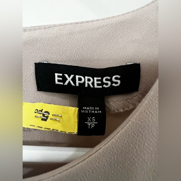 EXPRESS SLEEVELESS TOP WOMENS XS TEE TANK T SHIRT Beige (0215) - Picture 7 of 7